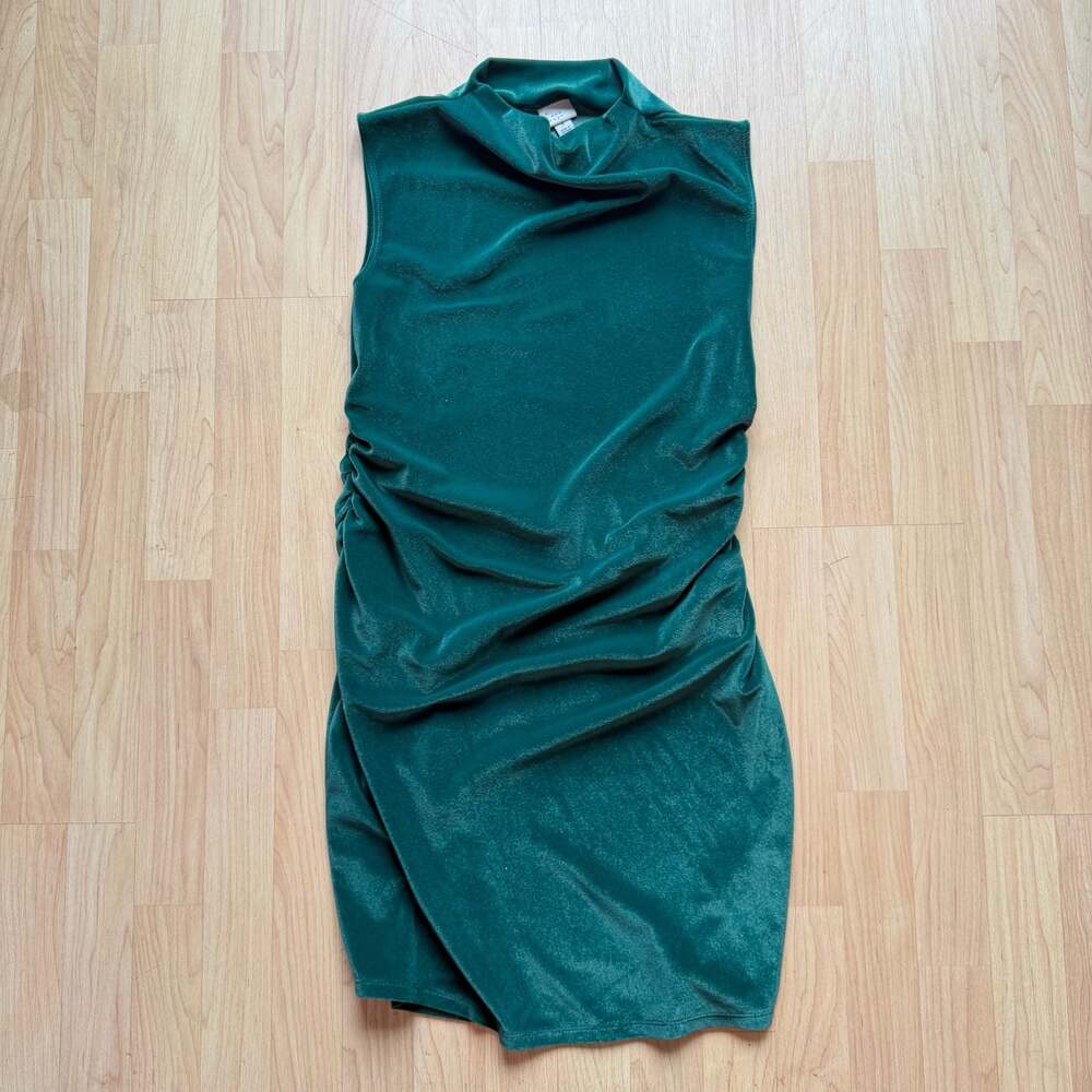 A New Day Emerald Green Sleeveless Velour Stretchy Rouched Dress Medium